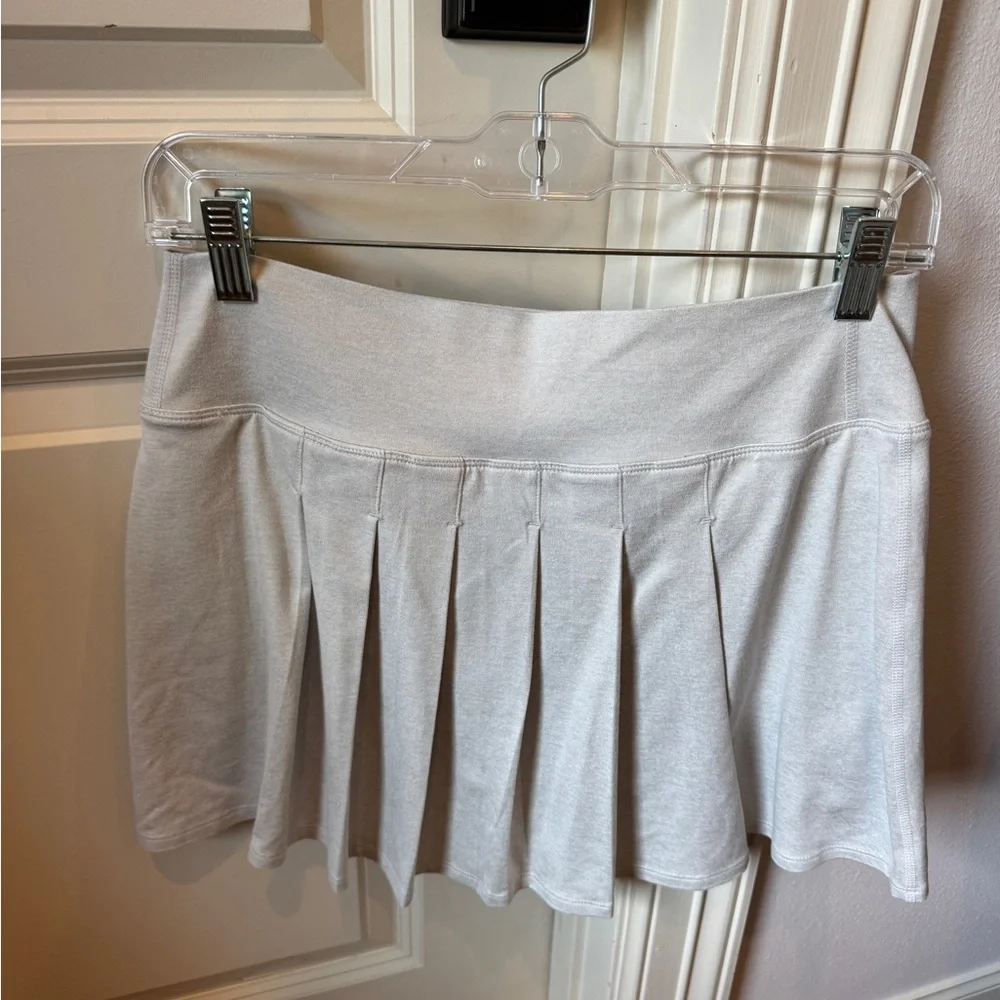 Vuori Light Gray Mini Skirt - Picture 2 of 3
